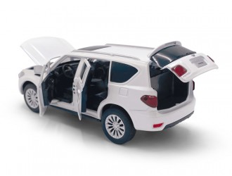 Macheta auto Nissan Patrol Y62, 1:32, White mecanism pull-back, lumini si sunet